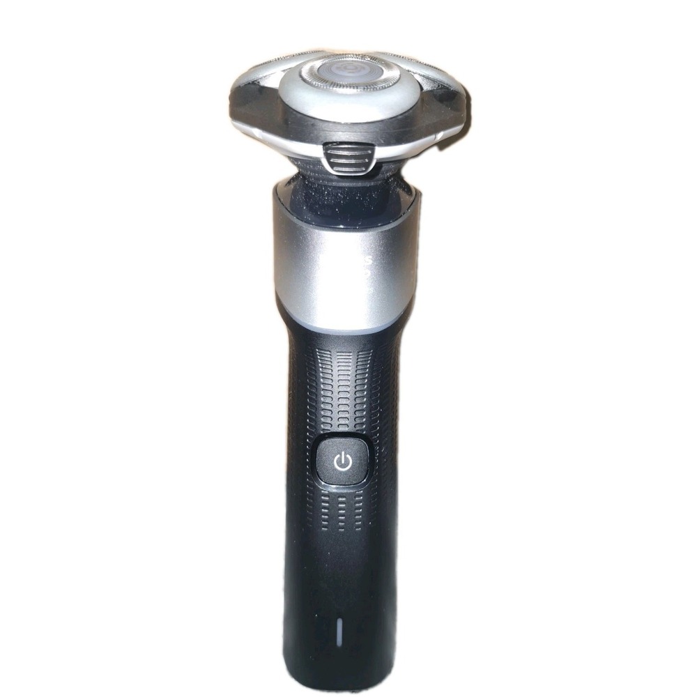 Philips Norelco Shaver 5000X Series Electric Razor Model X5004 No Charger Black